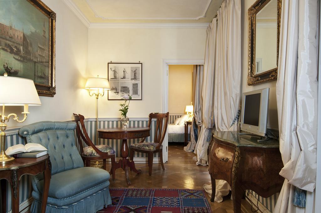 Petit Palais Hotel De Charme Milan Bilik gambar